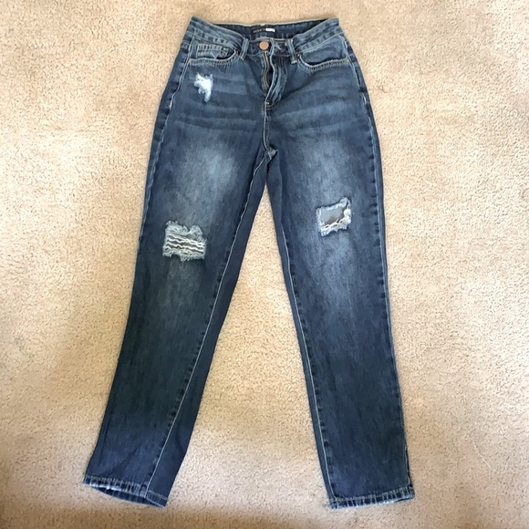 Fashion Nova Denim - High rised ripped jeans